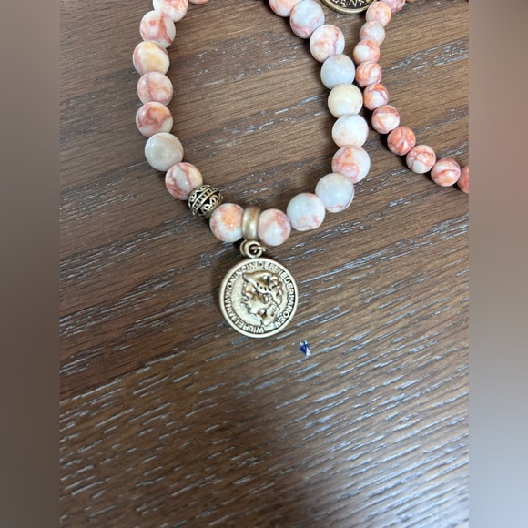 Vintage inspired bracelets - Picture 2 of 3